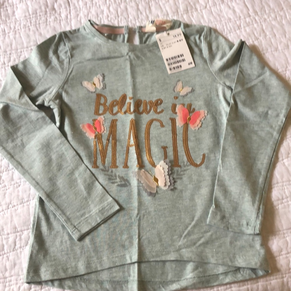 H&M long sleeve Believe in Magic top, size 4-6